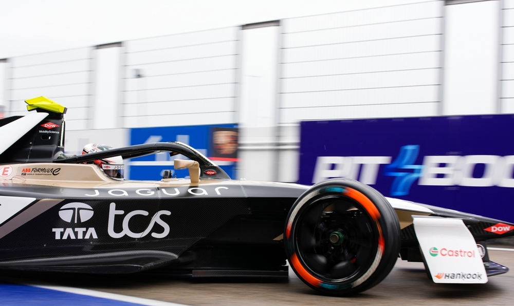 E-Prix Madrid: incredibile doppietta Jaguar, segue Wehrlein