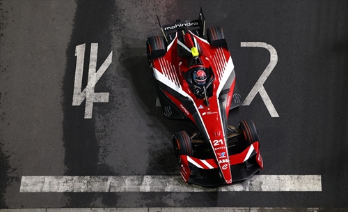 E-Prix Tokyo - Caos e spettacolo in Giappone. De Vries vince dopo la bandiera rossa