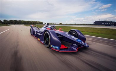 Formula E - ENVISION VIRGIN RACING TEAM : Ecco la seducente E-Tron FE0 pronta per la battaglia