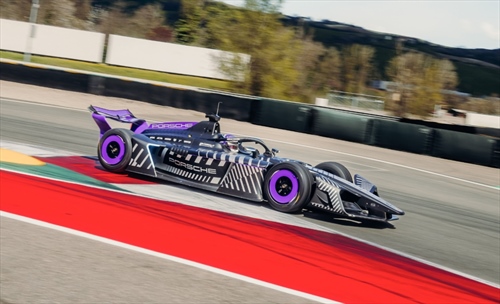 Formula E, la Porsche GEN4 fa paura: a Monza oltre 300 km/h, battute le F2
