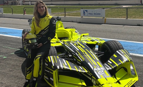 GEN4, Opel suona la carica: svelata la monoposto tedesca