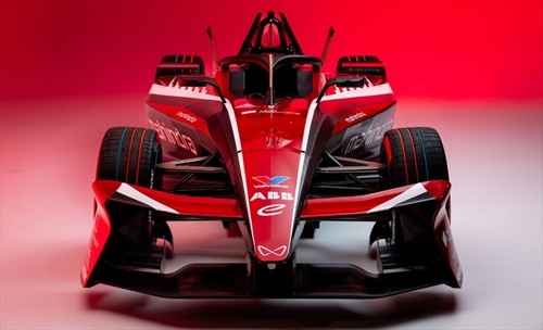 Mahindra, presentata la nuova M12Electro per la stagione 2026: tutte le foto