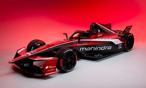 Mahindra, presentata la nuova M12Electro per la stagione 2026: tutte le foto