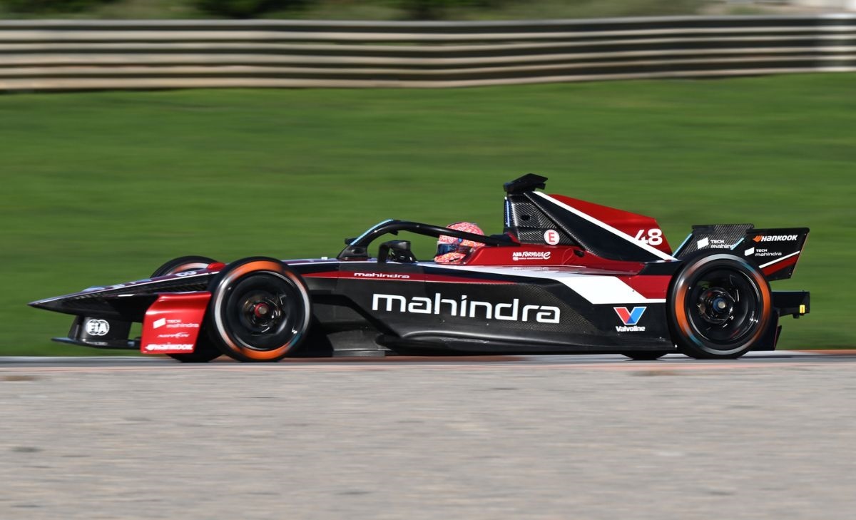 Pre Season Test, Day 3: Mortara si riconferma. Drugovich migliora e sale in top ten Pre Season Test, Day 3: Mortara si riconferma. Drugovich migliora e sale in top ten