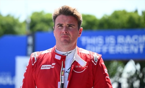 Rowland a podio: «Secondo posto: un buon inizio»